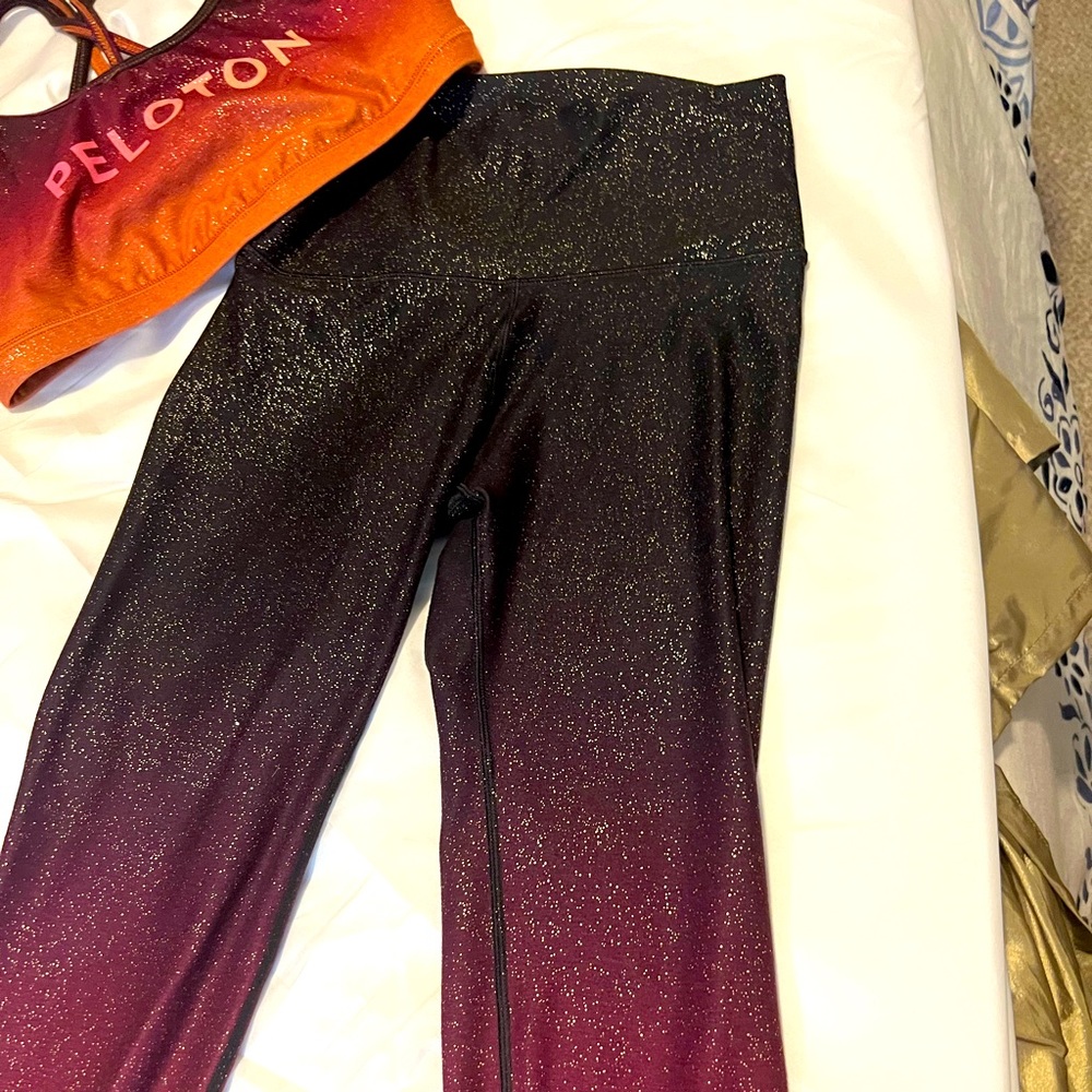 Peloton set! Like new! Size small leggings and bra